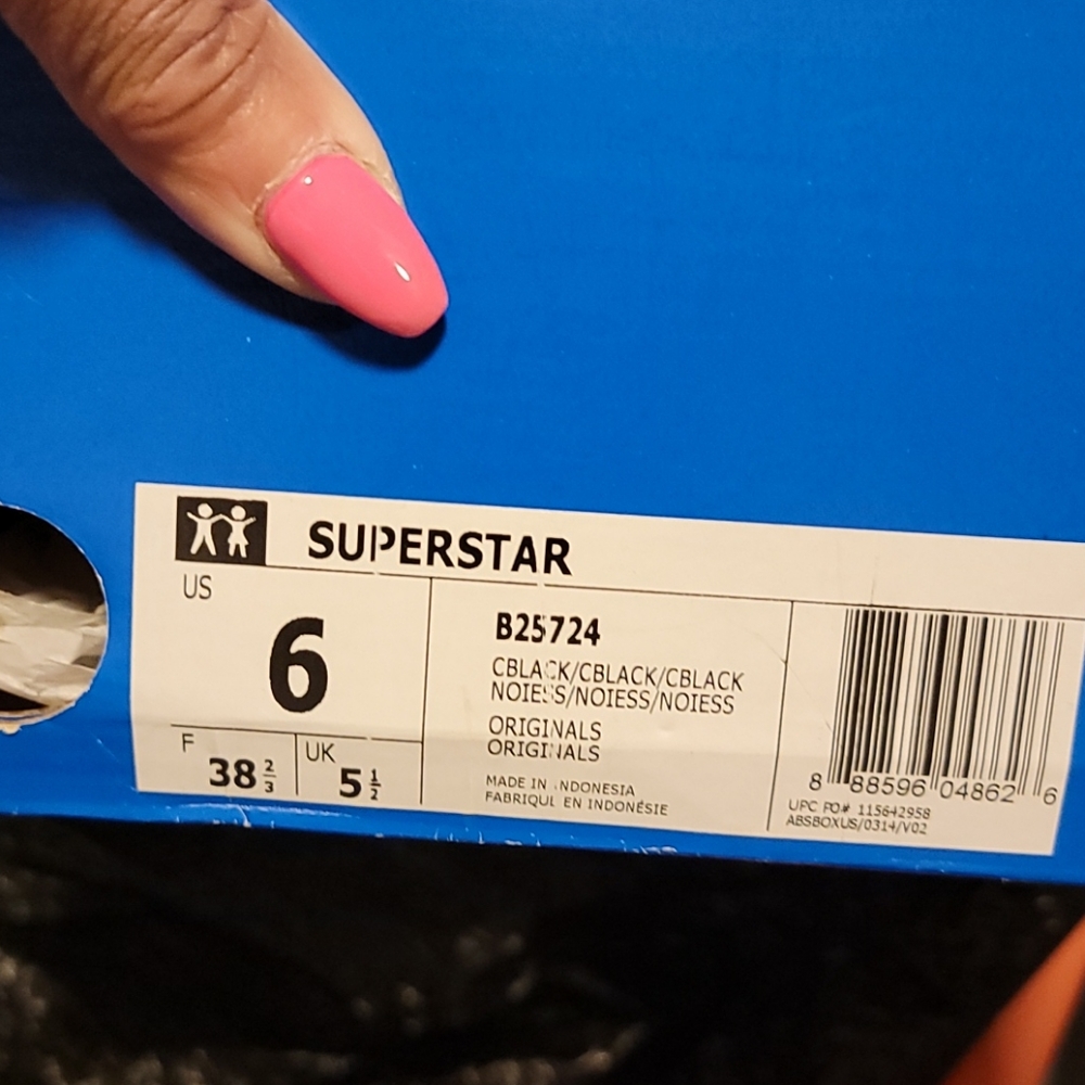 Adidas - Picture 6 of 7